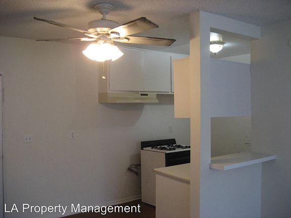 4th image of 14209 Vanowen St APT 206