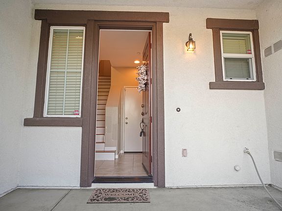 3rd image of 2155 Caminito Leonzio Unit 16