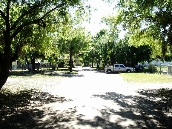 4th image of 2618 Goldwyn Dr