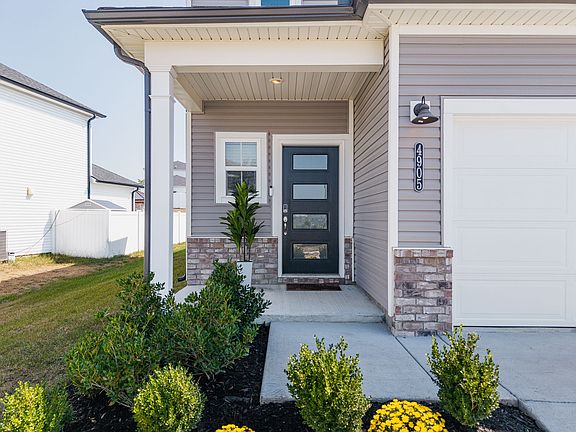 2nd image of 4905 Trail Ridge Ct
