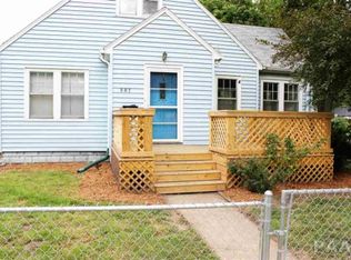 807 Oxford Ave, Pekin, IL 61554