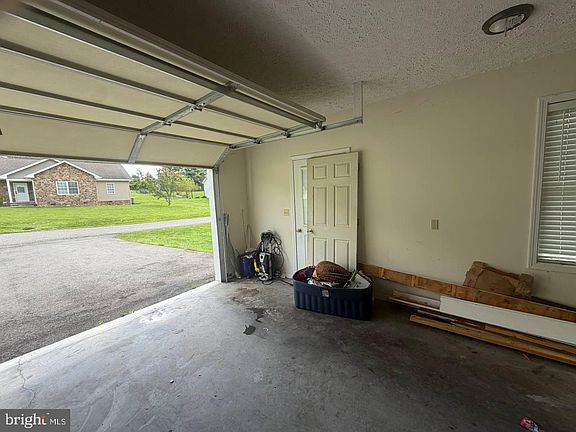 4th image of 333 E Bailey Rd