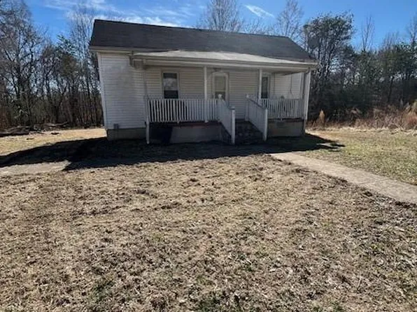 230 Roosevelt St, Eden, NC 27288
