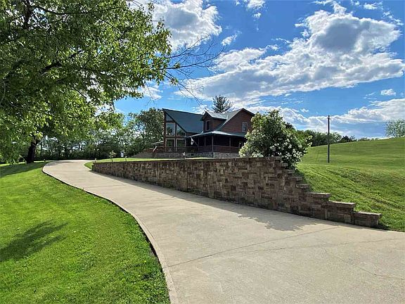 2nd image of 991 Edenwood Way