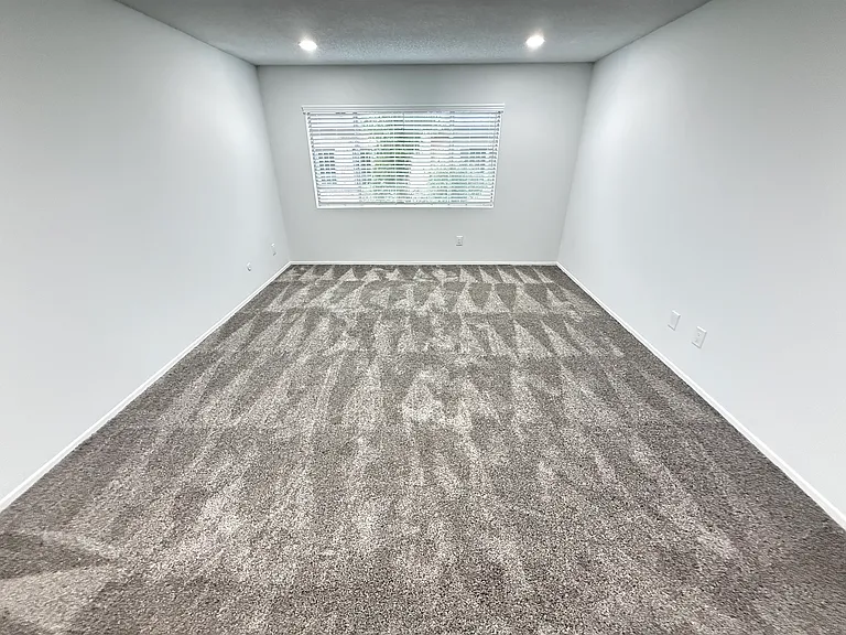 California Euclid Apartments — Photo 39