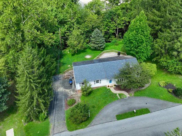 1075 Richmond Rd, Lancaster, PA 17603