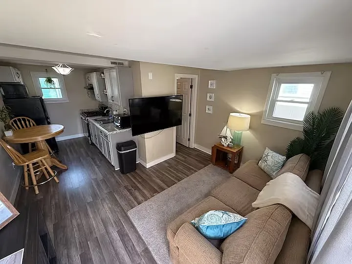 1 bed, $2,500 — Photo 2