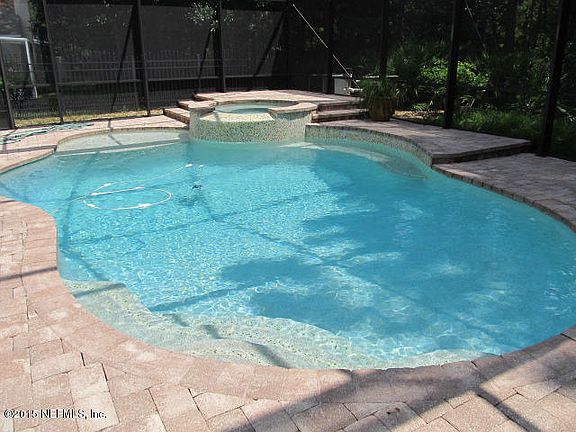 4th image of 8555 Glenbury Ct N