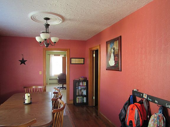 5th image of 219 Vine St
