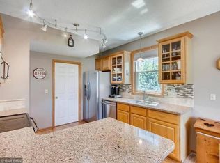 9619 Zircon Ln N, Maple Grove, MN 55311