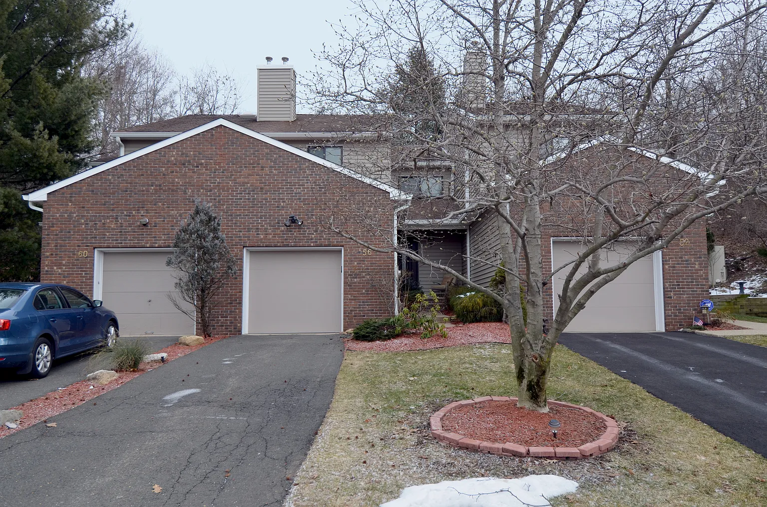56 Littlewood Ct photo 1
