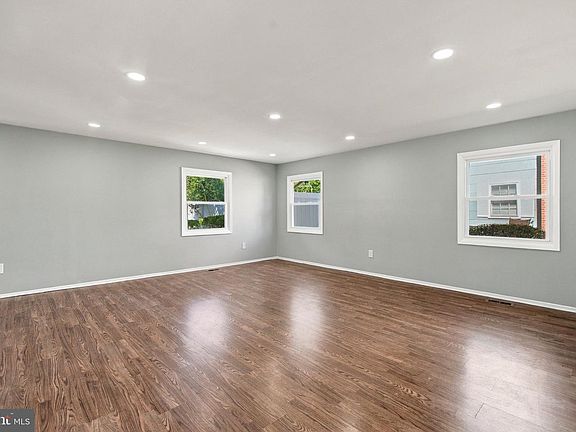 4th image of 12432 Melling Ln