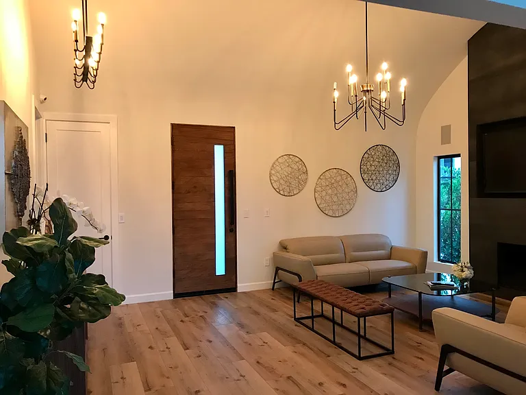 8700 Dorrington Ave — Photo 9
