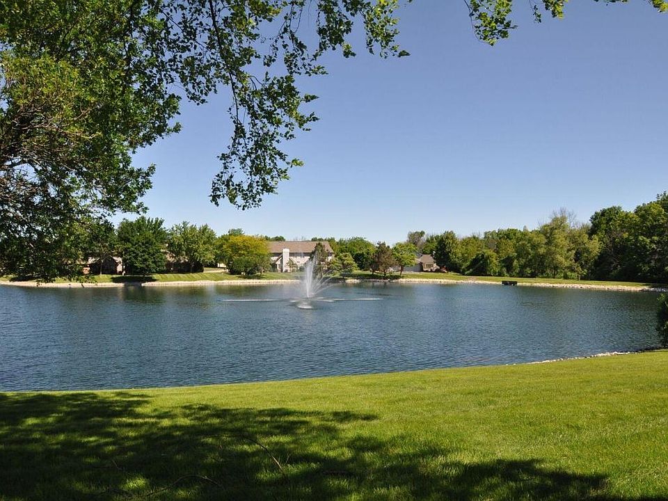 1st image of 13360 W Fountain Dr