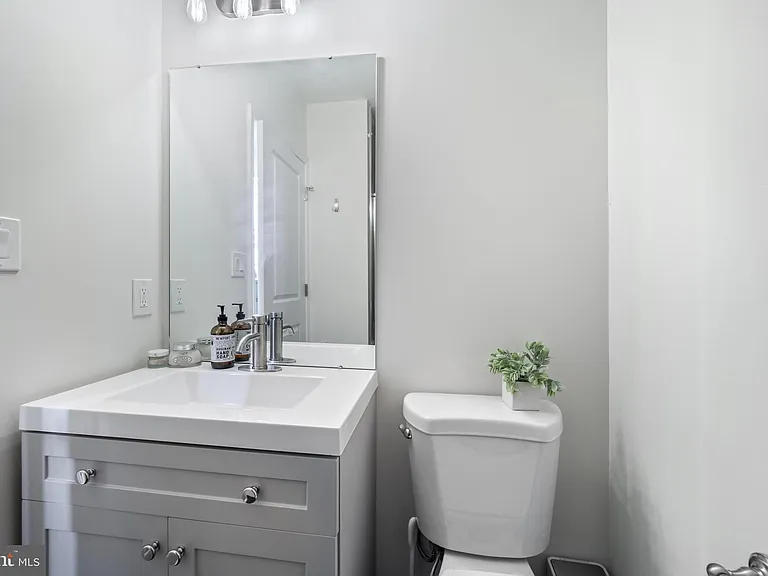 306 E Front St #2 — Photo 9