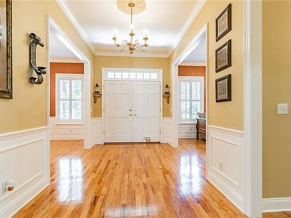 4th image of 401 Belle Claire Ave