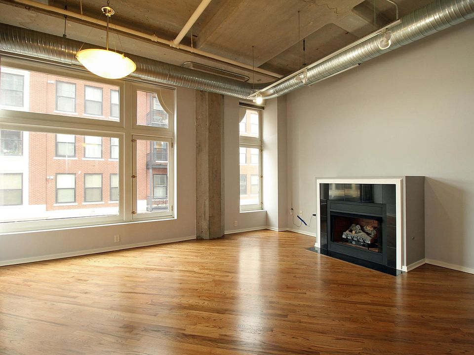 1st image of 2107 Grand Ave Unit 304