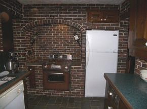 3rd image of 68 Vine St