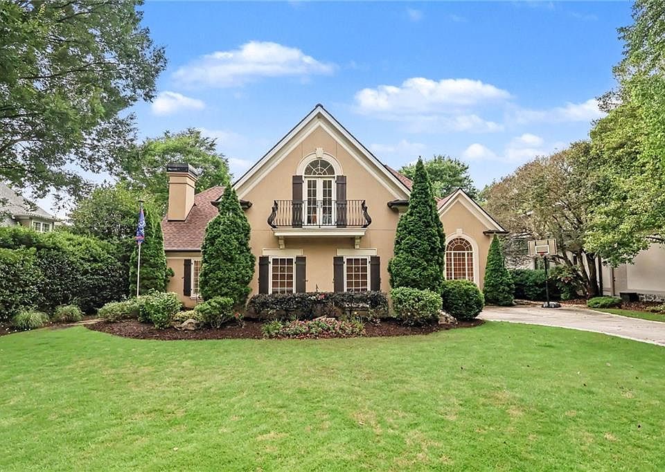 1st image of 525 Avignon Ct