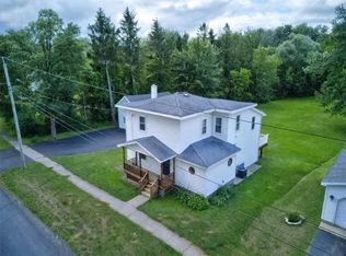 6007 Auburn St, Wolcott, NY 14590