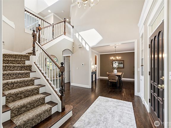 5th image of 9100 NE Livingston Mountain Court
