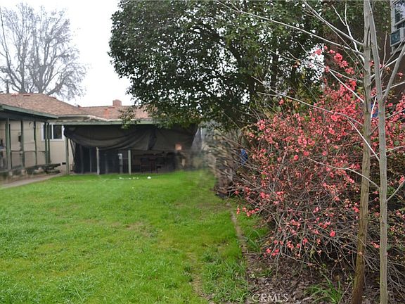 3rd image of 2327 S Garden St