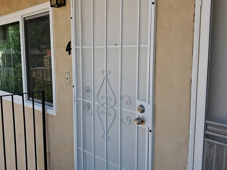 Security screen