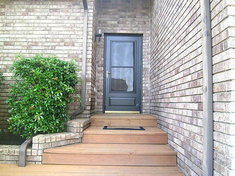 1st image of 16224 Seahorse Dr