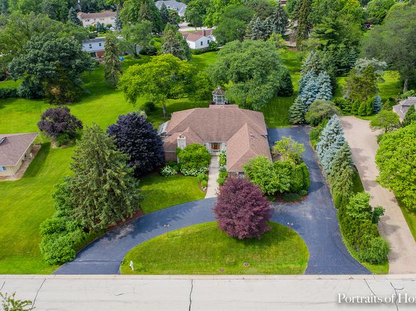 Brick Two Story Villa Park Real Estate 0 Homes For Sale Zillow