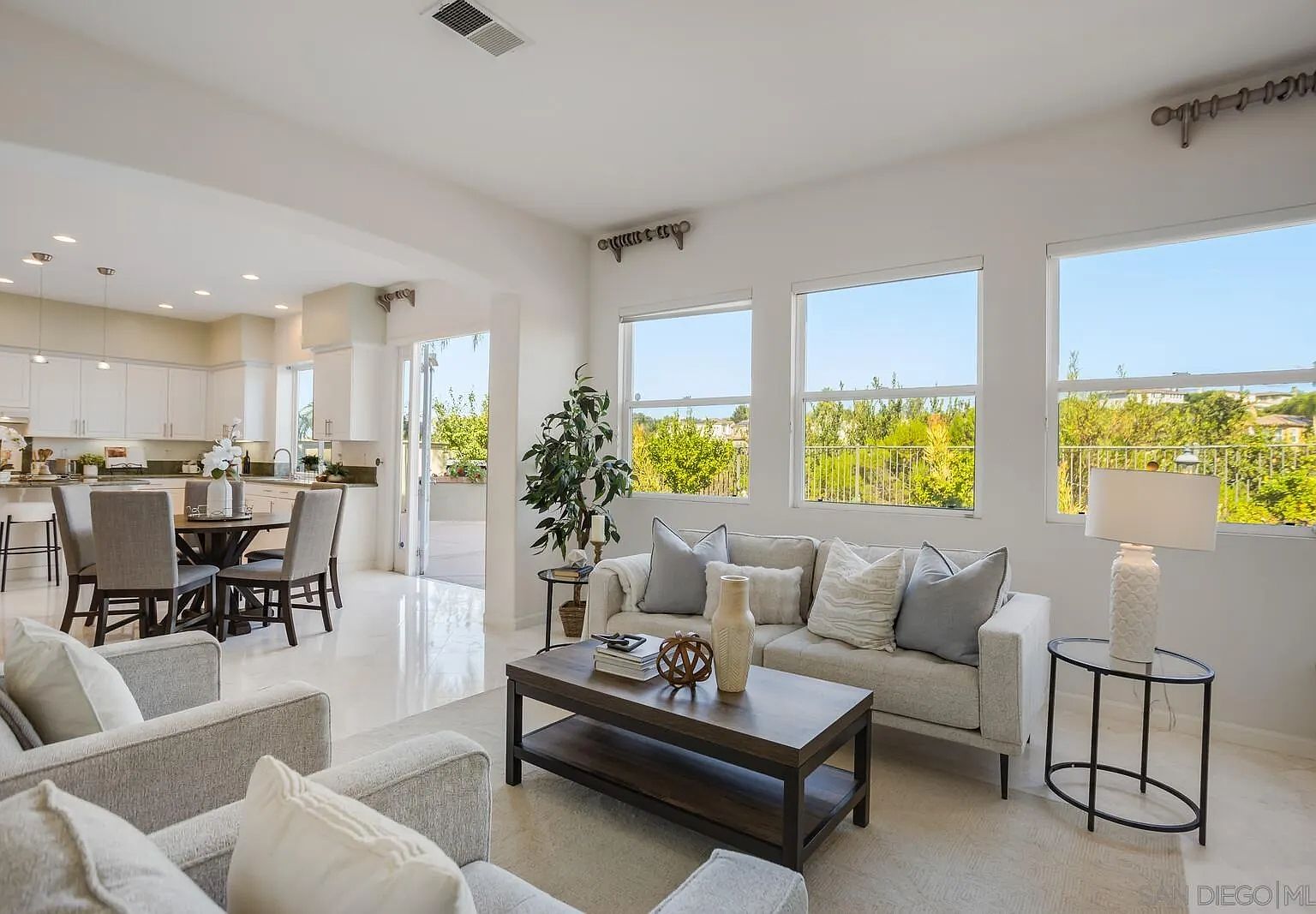 洋書 IN PERFECT SHAPE 7589 Melissa Ln, Williamsburg, VA 23188 | Zillow