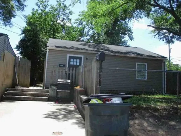 5029 Emo St, Capitol Heights, MD 20743