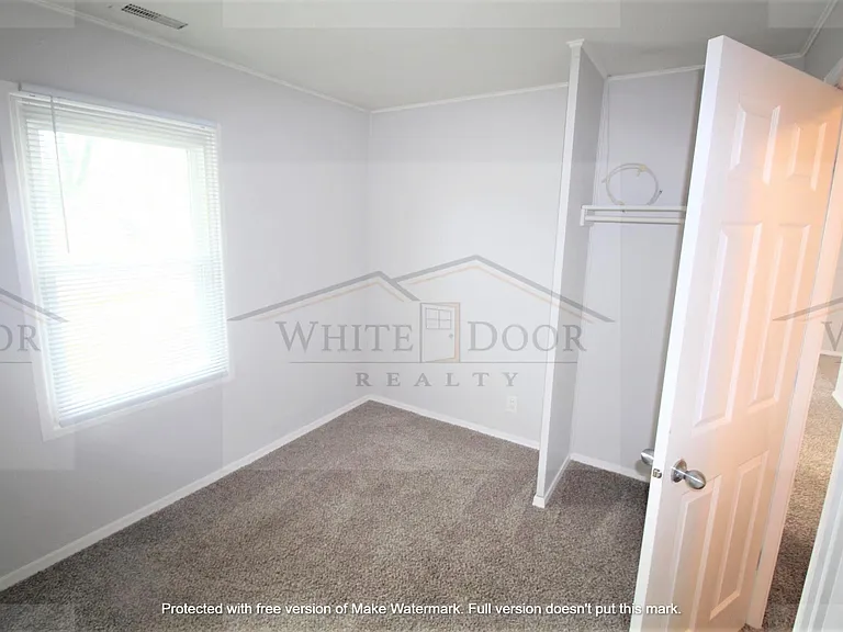 1417 Rochelle Dr — Photo 6