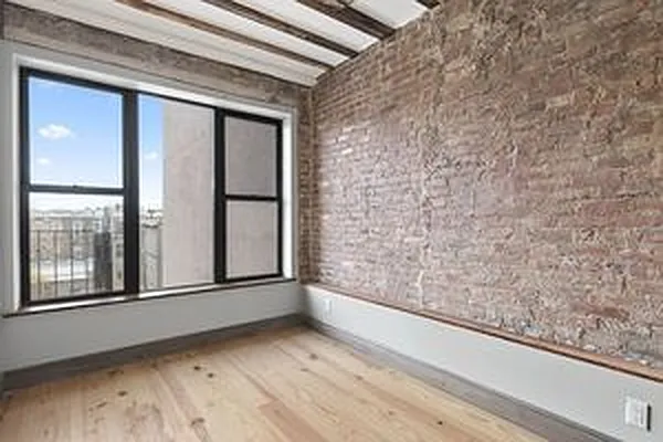 Rented by Lang Realty LLC | media 14