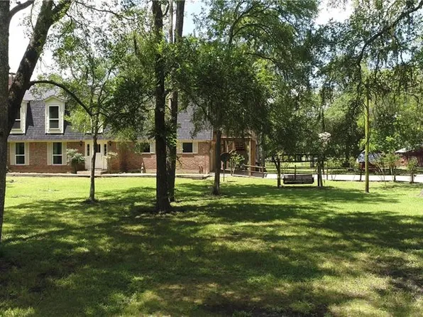 6218 Davis Rd, Wharton, TX 77488