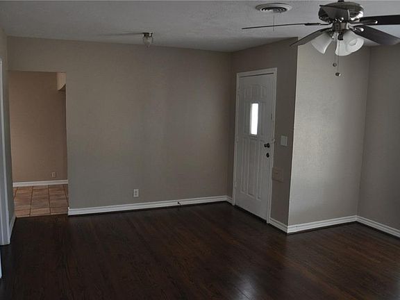4th image of 4004 Southwest Blvd