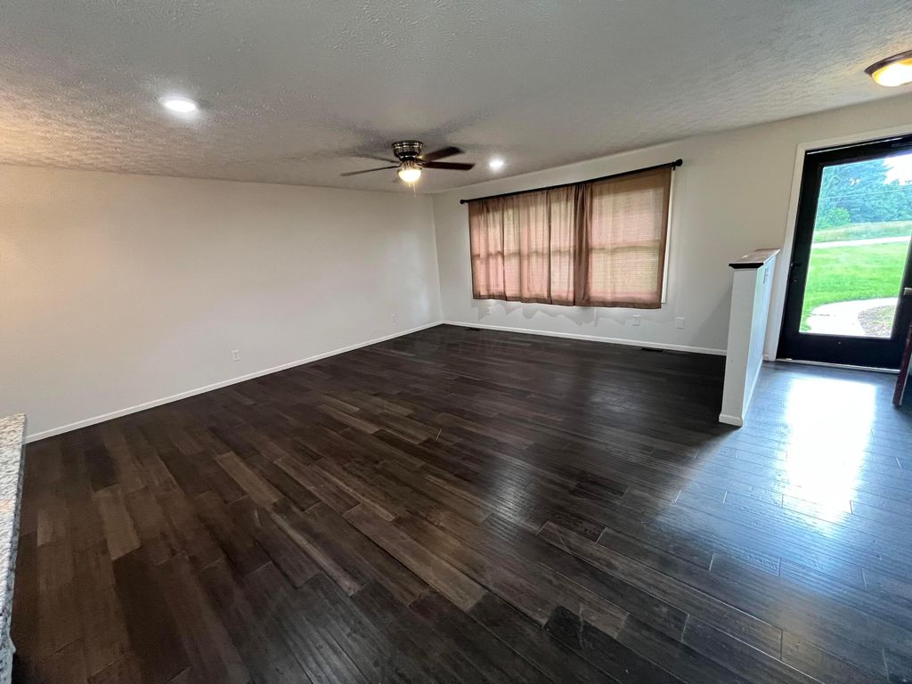 4248 Harlem Rd, New Albany, OH - View 2