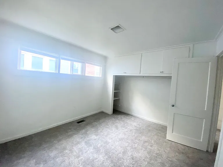 804 Maple St — Photo 2