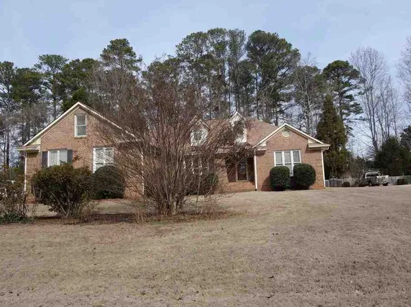 70 Northcrest Dr, Newnan, GA 30265