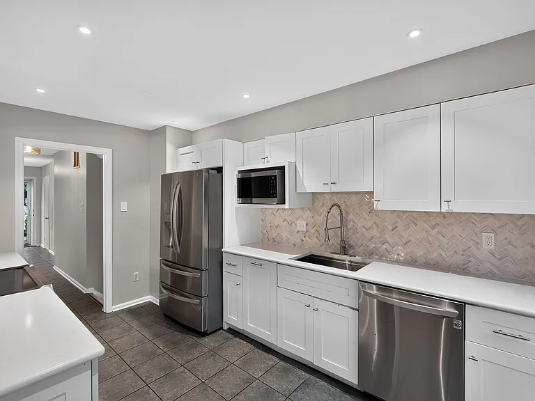 2204 N Tuckahoe St — Photo 5