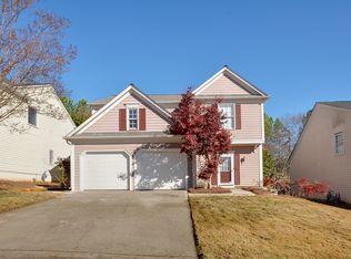 6060 Pattingham Dr, Roswell, GA 30075