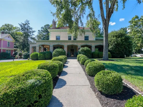 614 S Main St, Blackstone, VA 23824