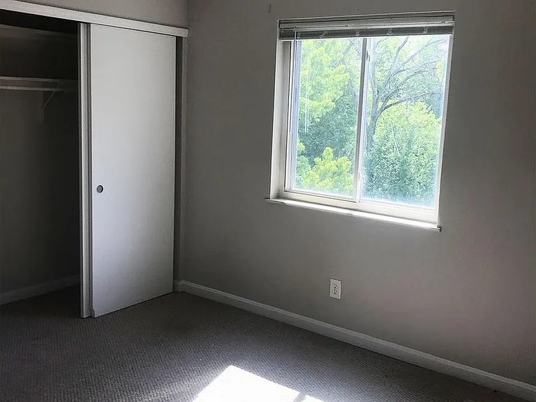 525 Lowell Ave — Photo 27