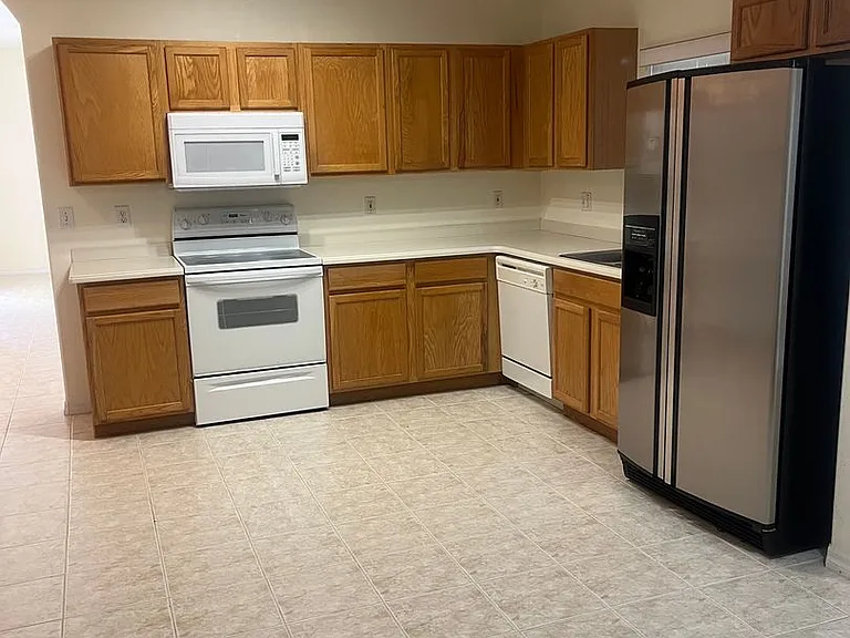 2524 Abacus Ct — Photo 2