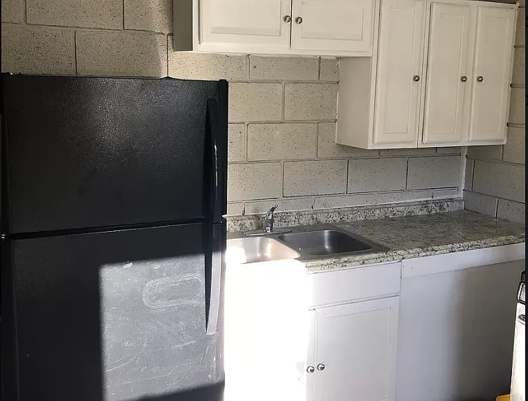 1013 Harlem Ave — Photo 3