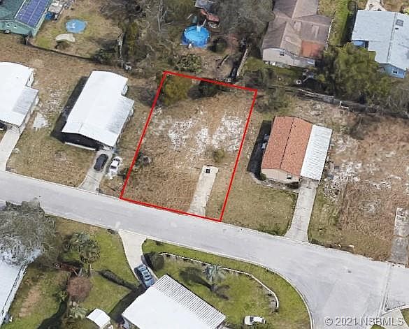 2nd image of 1811 Woodcrest Dr