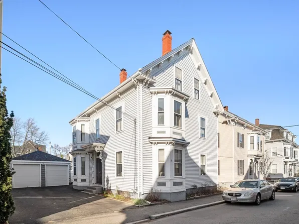 9 Boardman St #1, Salem, MA 01970