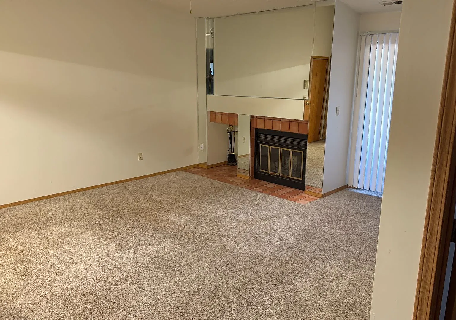 Condo — Photo 3