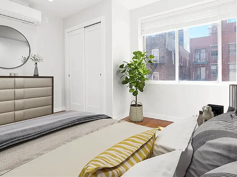 99 Suffolk St #5A — Photo 3
