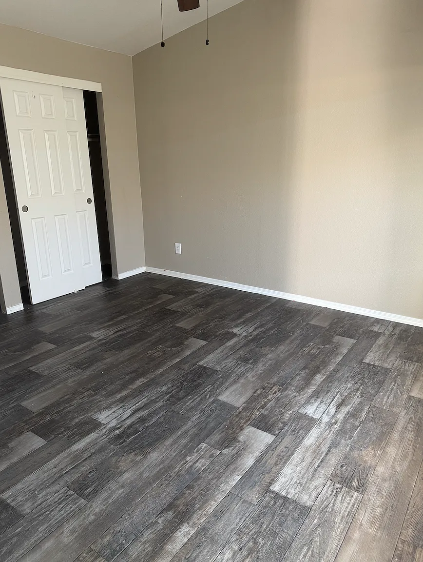 2 bed, 980 sqft, $1,500 — Photo 4