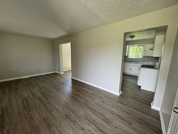 2nd image of 9634 Meadowlark Dr